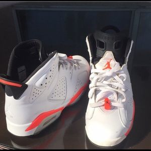 Jordan retro infer red 6’s